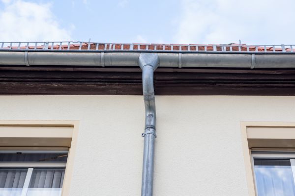 Commercial Gutter Maintenance in Tracy