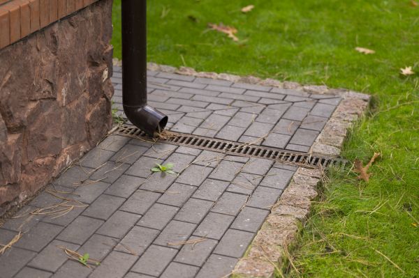 Gutter Drain Maintenance in Tracy